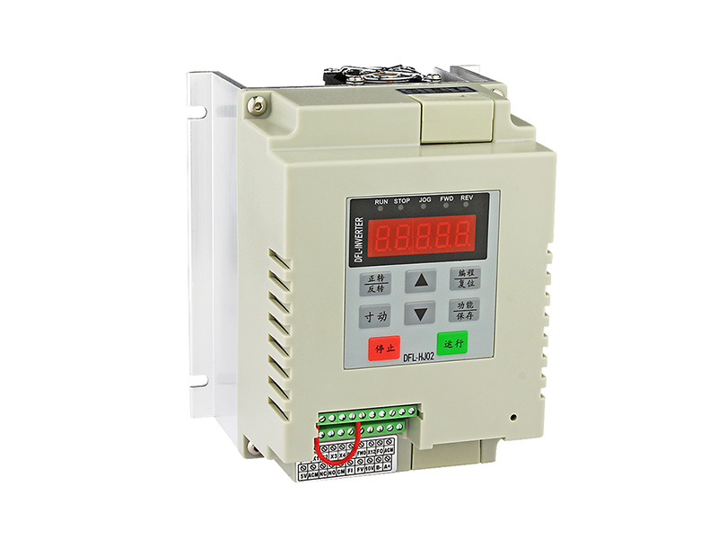 200N單相水泵變頻器，220V供水變頻器，恒壓供水變頻器